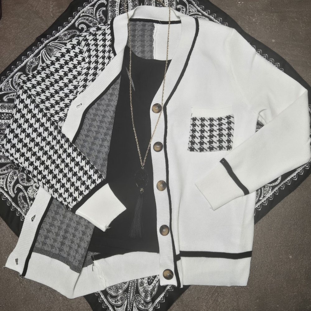 Chic Black and White Cardigan with Houndstooth Accents